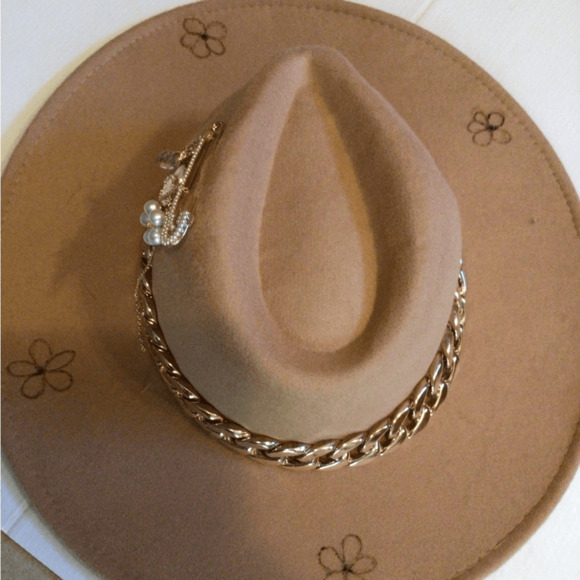 NEW ! Custom Boho Golden Pearl” rancher main image 2